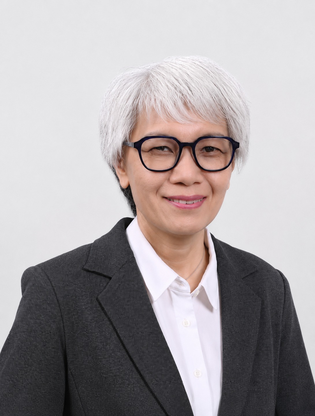 Silvia Dewiyanti, S.E., M.Si., Ak., CA., CSRA, Cert.DA.