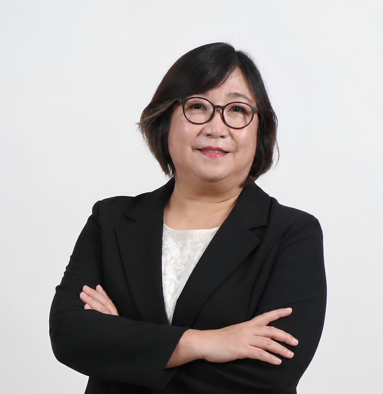 Prof. Ang Swat Lin Lindawati, S.E., M.Com (Hons)., Ph.D., CSRS, CSRA., CMA., Cert.DA.